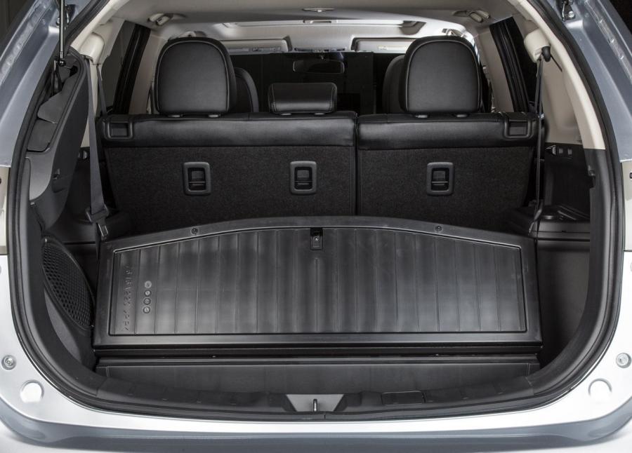  Mitsubishi Outlander 2014 года  (фото 43 из 136)